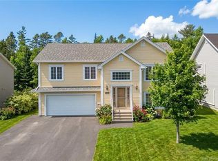 65 Dawson Dr, Oromocto, NB E2V4S9