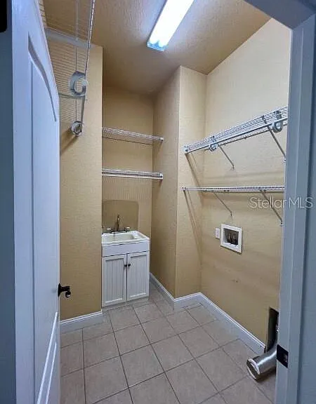 8913 SW 74th Ave — Photo 21