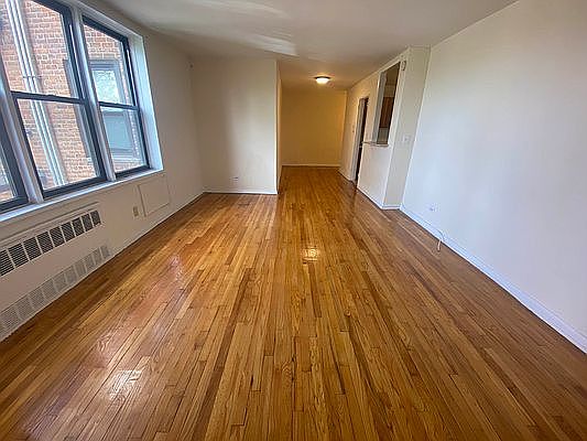 4th image of 78-40 164th St APT 2G