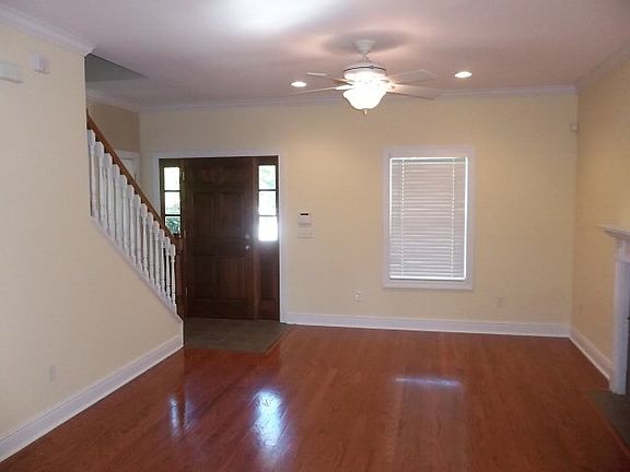 4th image of 401 Bickerstaff Ln Unit 10