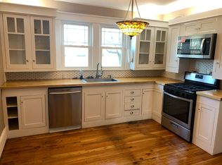 913 9th Ave NE, Hickory, NC 28601