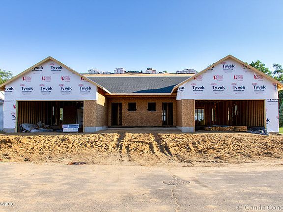 3rd image of 262 N Shoreside Dr SE #67