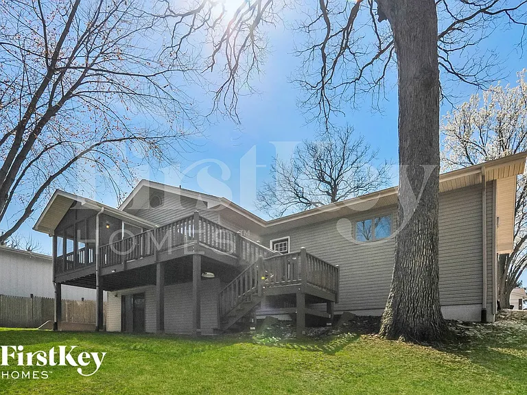 1218 Brookstone Ln — Photo 14