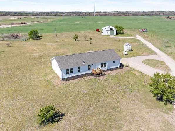 159 S Hillside Rd, Wellington, KS 67152