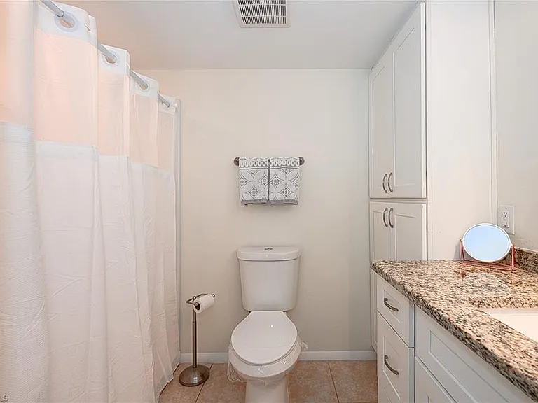 135 Cypress Way E #C — Photo 23