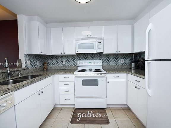 2nd image of 1250 S Miami Ave #18