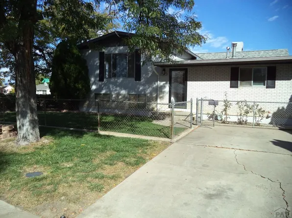 1303 E 19th St, Pueblo, CO 81001