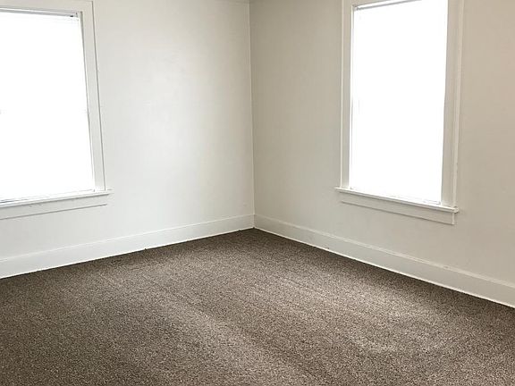 5th image of 606 E Republic St