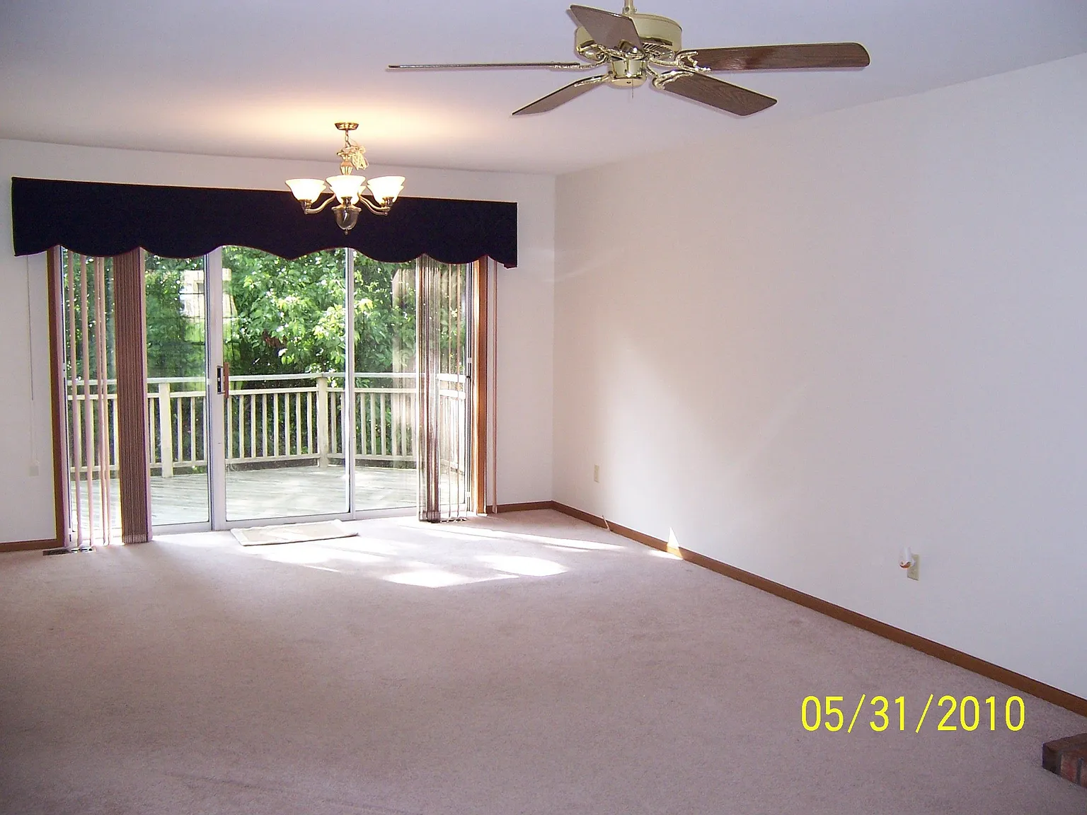 1869 Strawberry Ridge Dr photo 1