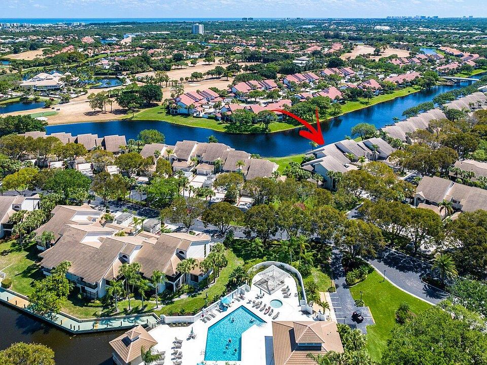 West Bay At Jonathans Landing Condominiums 16150 W Bay Dr Jupiter FL