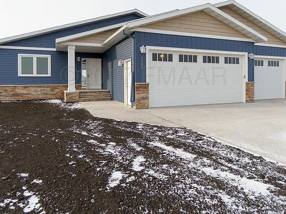 2nd image of 1141 Lilac Ln