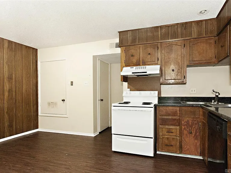 5709 Sorenson St #A — Photo 15