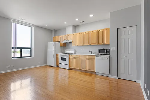 Floor plan 605