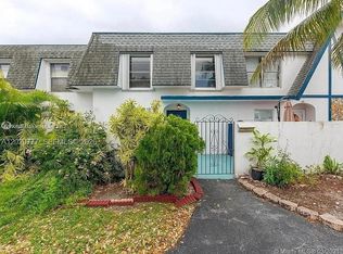 3912 SW 67th Ter #114, Davie, FL 33314