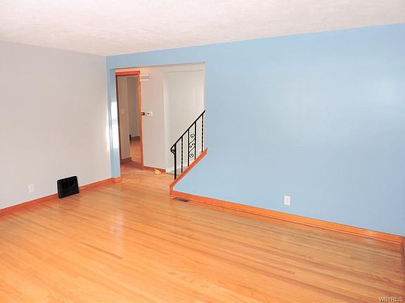 4th image of 4083 Bailey Ave