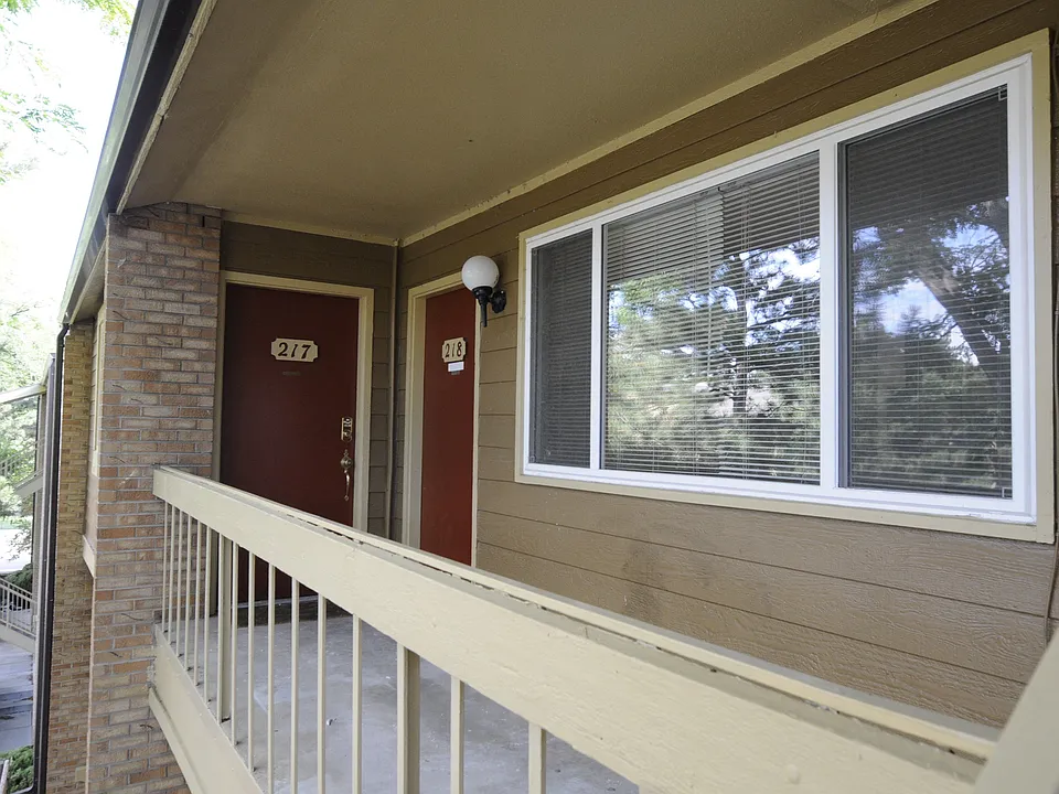 3000 Colorado Ave.