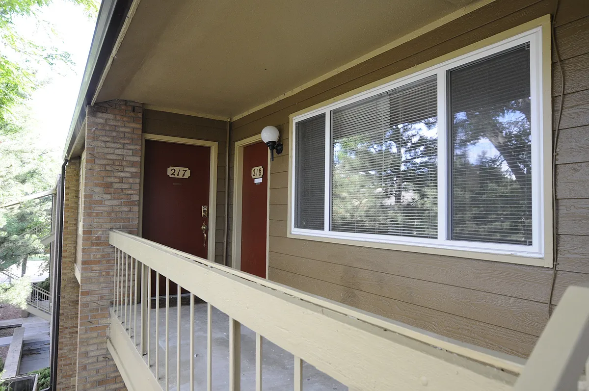 Photo 1 of 27 - 3000 Colorado Ave. - Boulder, CO Primary Photo - 3000 Colorado Ave.