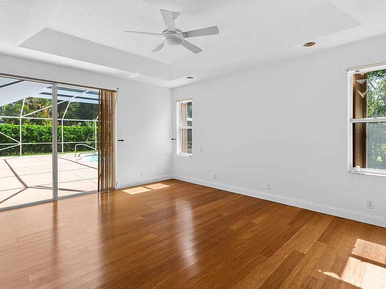 21698 Abington Ct — Photo 33