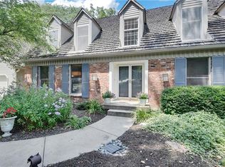 3912 W 121st Ter, Leawood, KS 66209