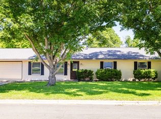705 Overhill Dr, Kerrville, TX 78028