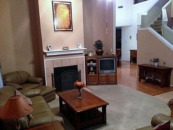 5th image of 2117 Remmington Dr