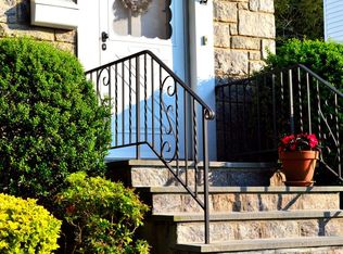 64 Waverly Ave, Eastchester, NY 10709
