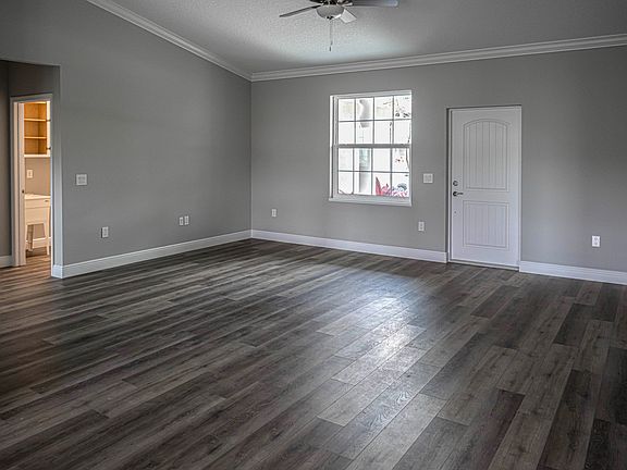 2nd image of 528 SE 35th Ter