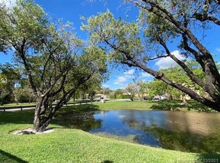 9861 NW 13th St, Hollywood, FL 33024