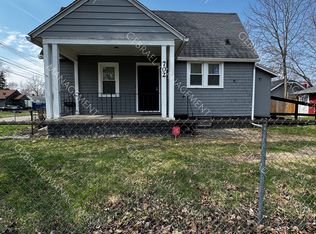 702 Lincoln Ave, Flint, MI 48507