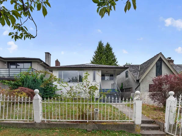 2528 E 24th Ave, Vancouver, BC V5R 1C9