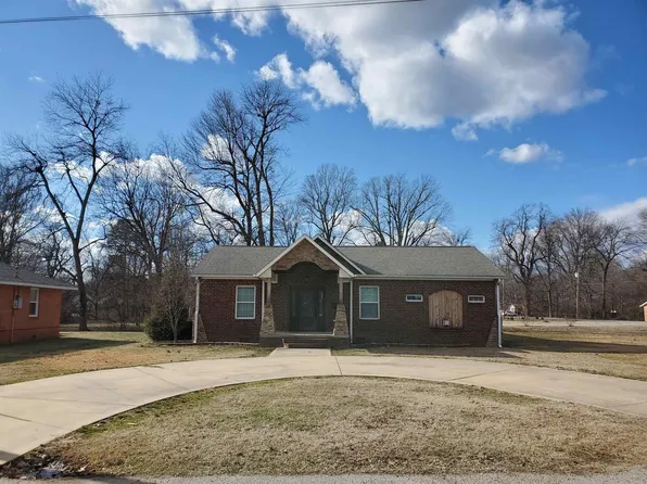 141 S 6th Ave, Piggott, AR 72454