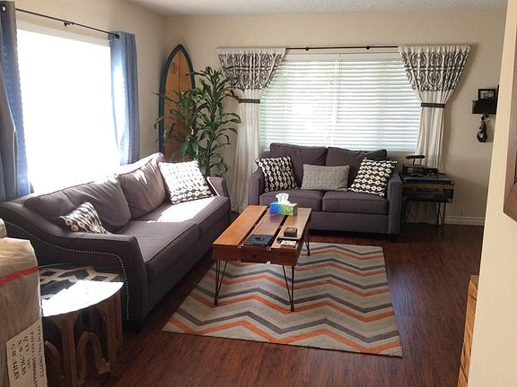 Spacious Sunny Townhome