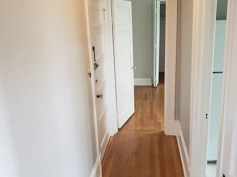 4101 Roland Ave #2F — Photo 7