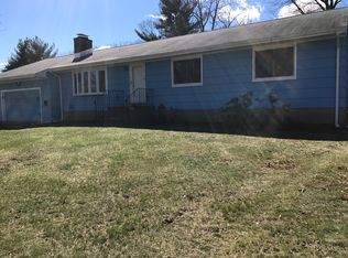 57 Frelma Dr, Trumbull, CT 06611