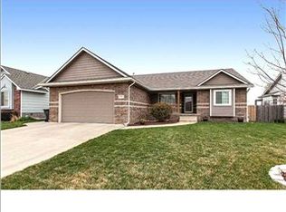 713 N Bay Country St, Wichita, KS 67235