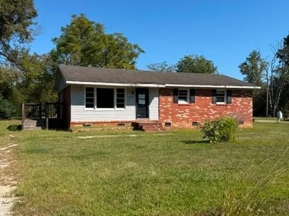 1596 McLean Chapel Church Rd, Bunnlevel, NC 28323