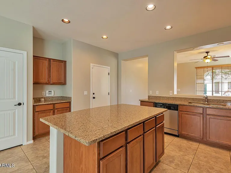 4063 E Cherry Hills Dr — Photo 5
