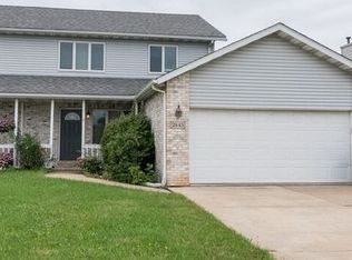 2443 Caton Crest Ct, Crest Hill, IL 60403