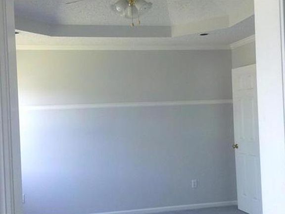 3rd image of 629 SE Shiloh Dr