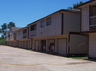 5377 De Soto St #4, Houston, TX 77091