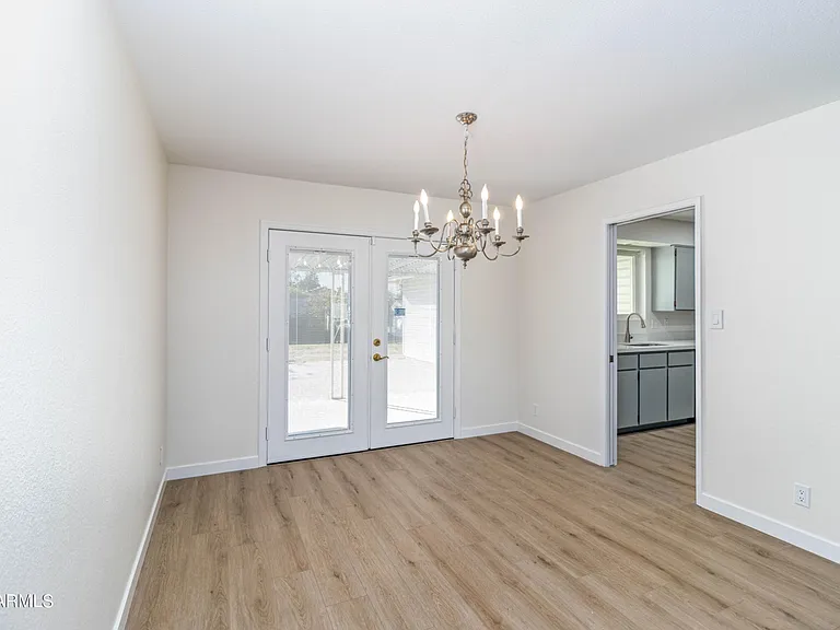 1303 W Devonshire St #1 — Photo 16