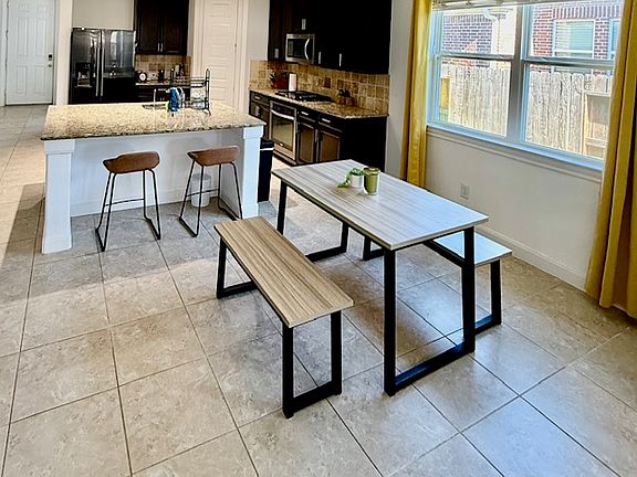 4th image of 2206 Hidden Meadow Ln #1