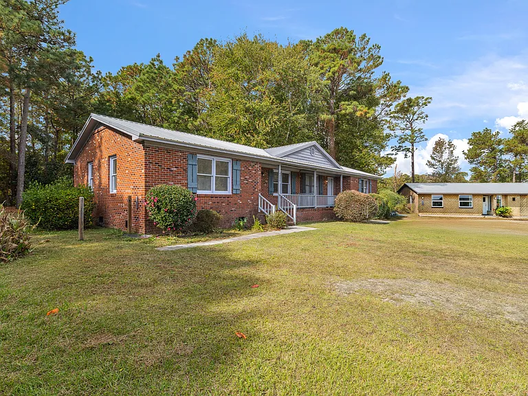 4822 Long Branch Dr — Photo 13