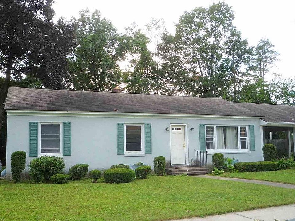 1st image of 24 Schuyler Dr