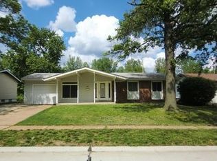 1369 Brenthaven Ln, Florissant, MO 63031