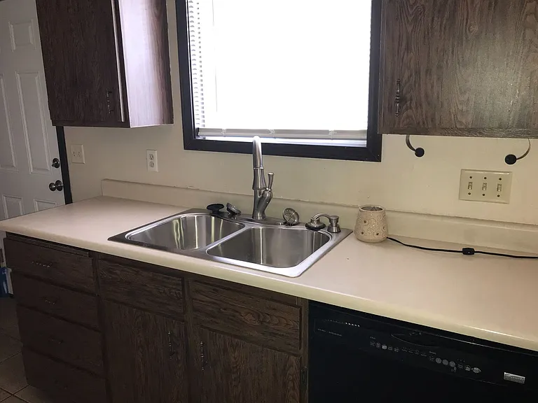 210 W Nelson Rd — Photo 15