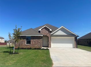590 N Park Pl, Newcastle, OK 73065