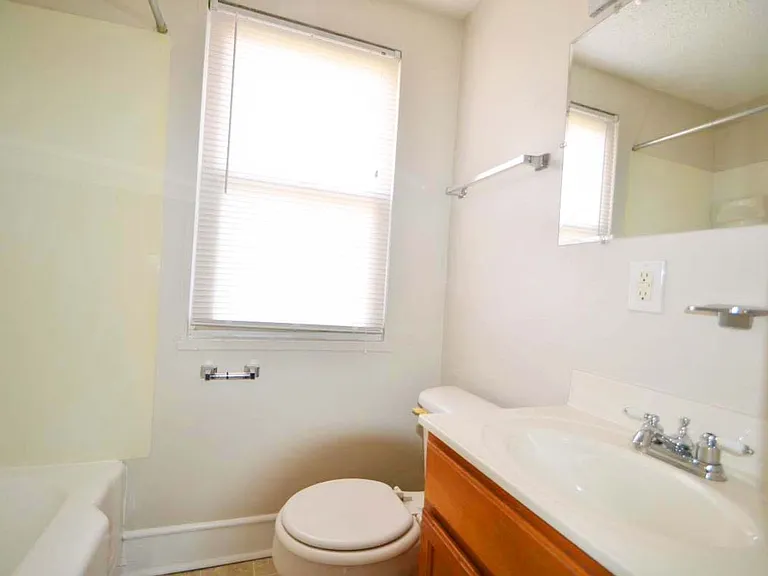 Mulberry Apartments — Photo 7