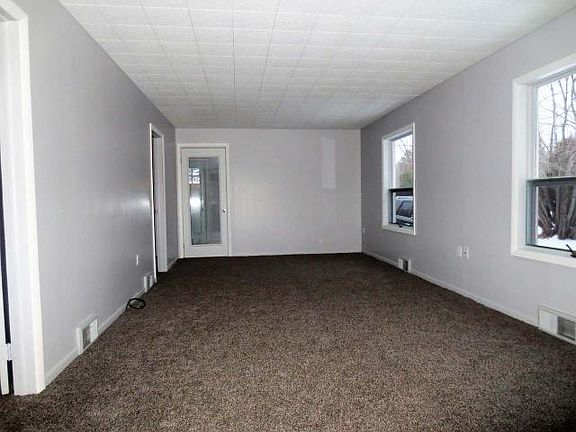 5th image of 5062 Old 8 Rd