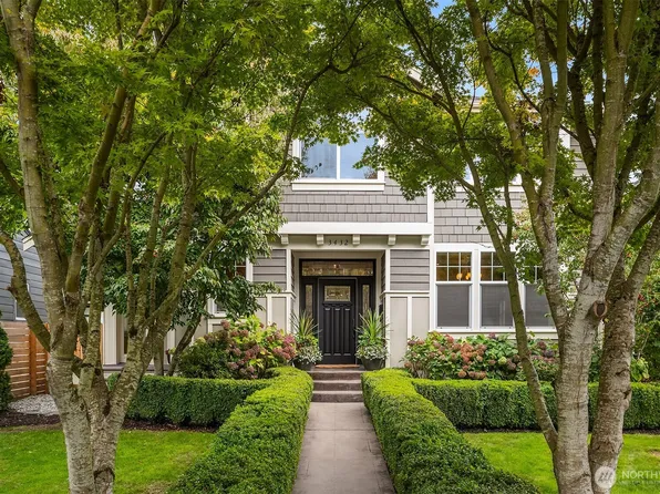 3432 33rd Avenue W, Seattle, WA 98199